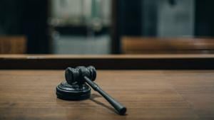 Illinois law won’t let Florida woman claim cut of Alabama dad’s asbestos settlement