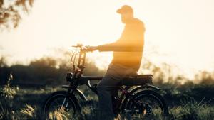 Illinois law impacts e-bikes riders, requires registration, license