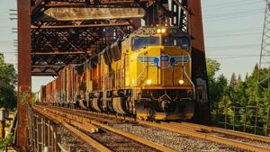 South Carolina governor backs Union Pacific-Norfolk Southern merger